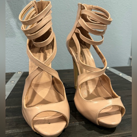 Peach Heels - Picture 3 of 5